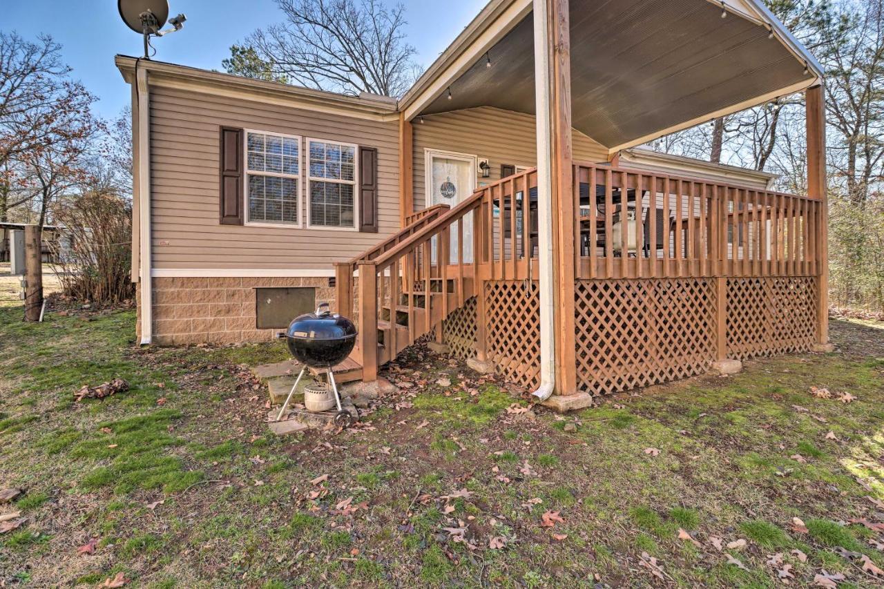 Lakefront Greers Ferry Cabin With Covered Boat Slip! Fairfield Bay Exterior photo