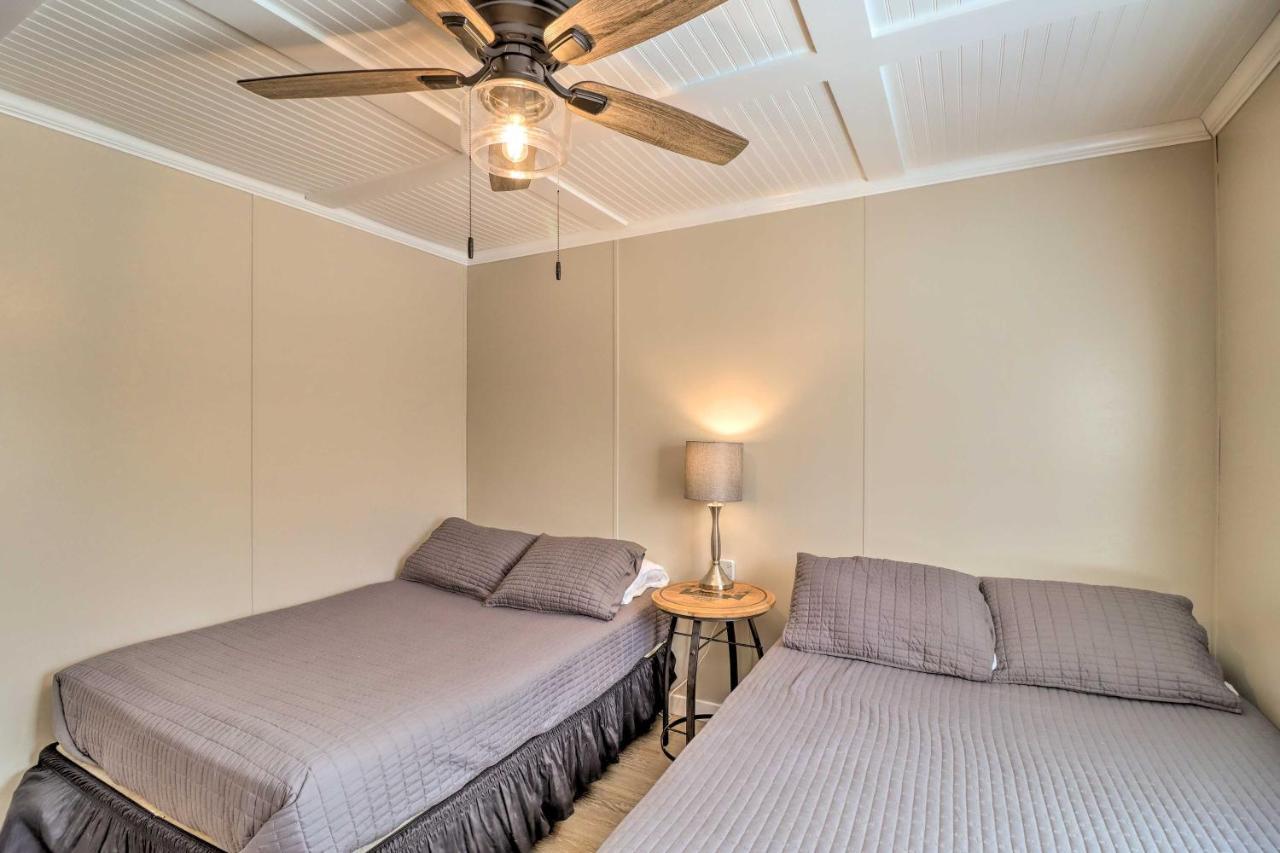 Lakefront Greers Ferry Cabin With Covered Boat Slip! Fairfield Bay Exterior photo